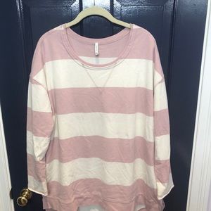 Striped oversized crew neck